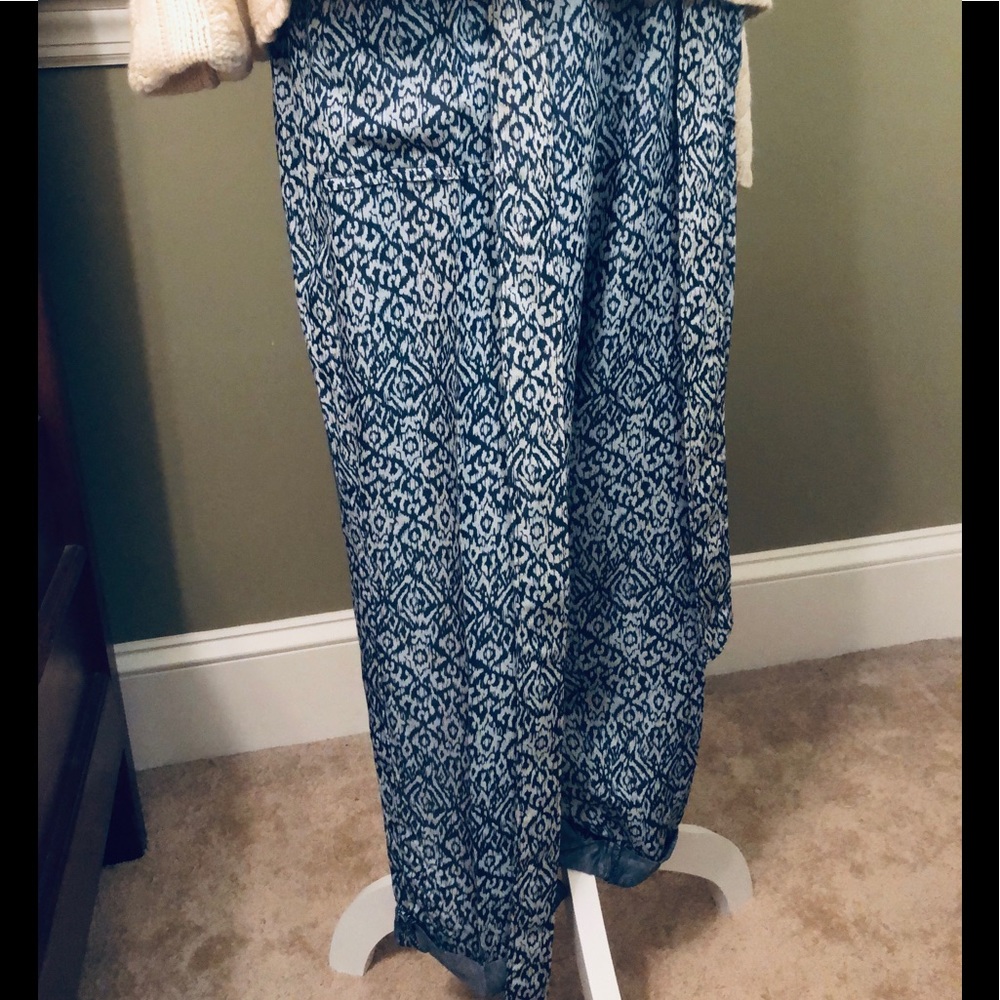 Chico’s loose fit, cuffed pant with belt.